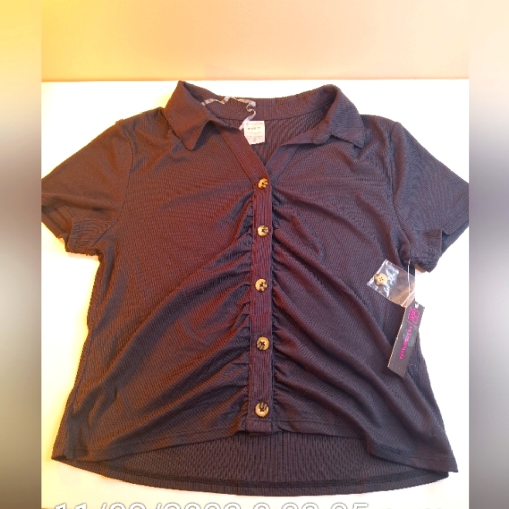 No Boundaries black blouse in size XL